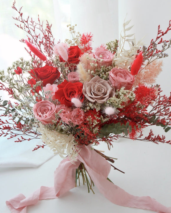 dried Flower Bridal Bouquet | SG wedding Florist | ROM bouquet | photo shooting flower | dried flower bouquet | Mondrian Florist SG