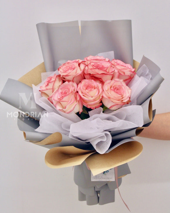 pink rose bouquet - MondrianFlorist