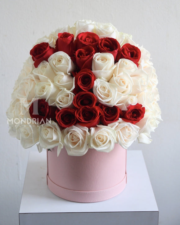Rose only | 99 rose | flower basket | flower hat box | flower box | flower basket | bloom box | proposal rose| Flower Delivery Singapore‎ | Mondrian Florist SG