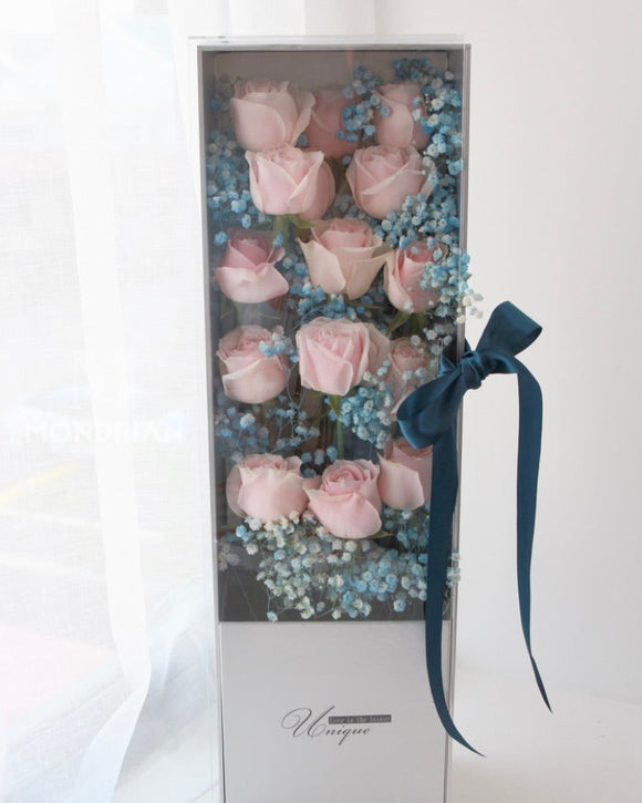 Rose Only Flower Box | blue baby's breath flower box| Best Online Florist Singapore‎ | Mondrian Florist SG