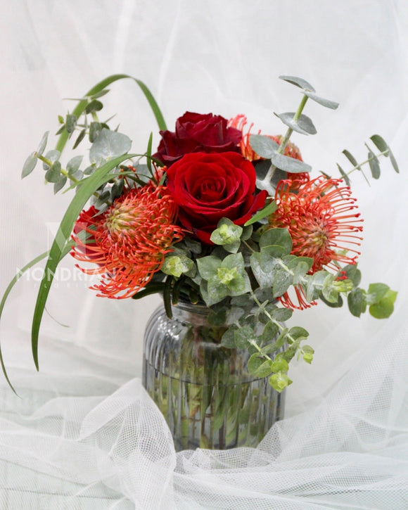 Table Arrangement with Protea | wedding flower decor | ROM table centrepiece | sg wedding florist | wedding Flower Delivery | Mondrian Florist SG